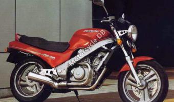 1989 Honda NTV650 Revere #1