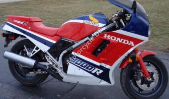 1986 Honda VF1000R (reduced effect)