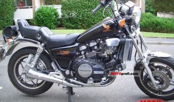 1984 Honda VF750C #1