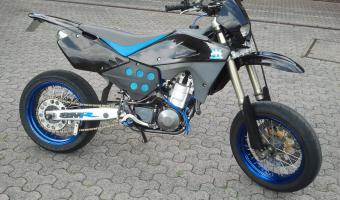 2004 Husqvarna SM 570 R #1