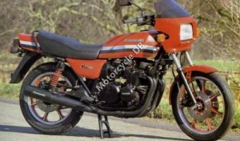 1982 Kawasaki GPZ1100 (reduced effect)