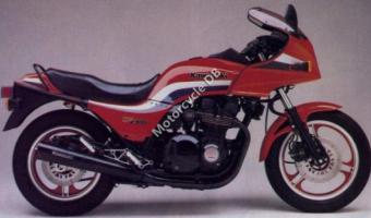 1983 Kawasaki GPZ1100 (reduced effect)