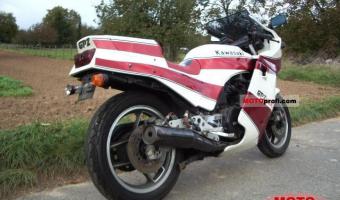 1984 Kawasaki GPZ400 (reduced effect) #1