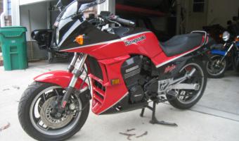 1985 Kawasaki GPZ900R