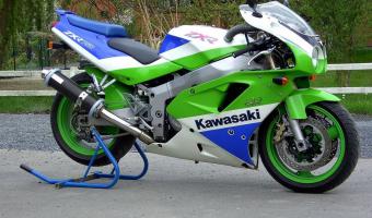 1992 Kawasaki ZXR750 #1