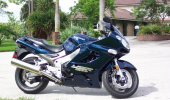 2005 Kawasaki ZZR1200 #1