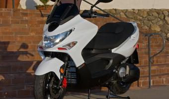 2009 Kymco Xciting 500 Ri #1