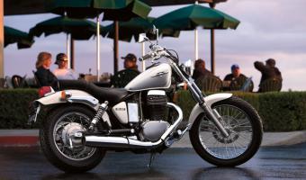 2010 Suzuki Boulevard 400 #1