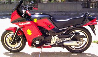 Suzuki GSX 550 EF