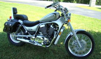 2004 Suzuki Intruder 800 #1