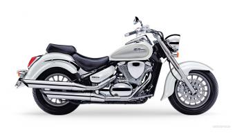 Suzuki Intruder C800