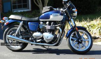 2011 Triumph Bonneville #1