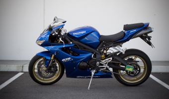 2011 Triumph Daytona 675 #1