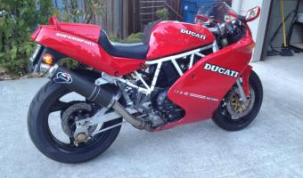 1992 Triumph Daytona 750 (reduced effect)