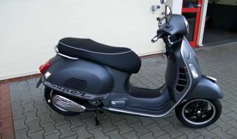 2010 Vespa GTS SuperSport #1