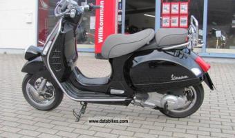 2010 Vespa GTV 300ie Via Montenapoleane #1