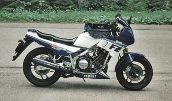 1986 Yamaha FZ 750 (reduced effect) #1