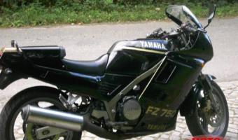 1988 Yamaha FZ 750 (reduced effect)