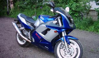 Yamaha FZR 1000