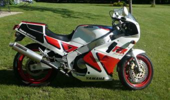 1989 Yamaha FZR 750 R (reduced effect)