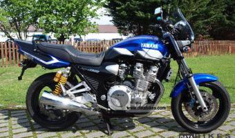 2001 Yamaha XJR 1300 SP #1