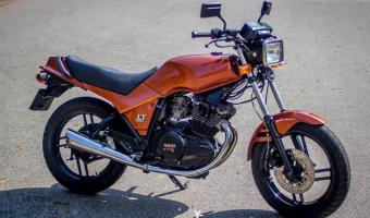 1984 Yamaha XS 400 DOHC (reduced effect) #1