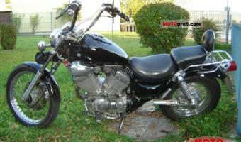 1989 Yamaha XV 250 Virago (reduced effect) #1