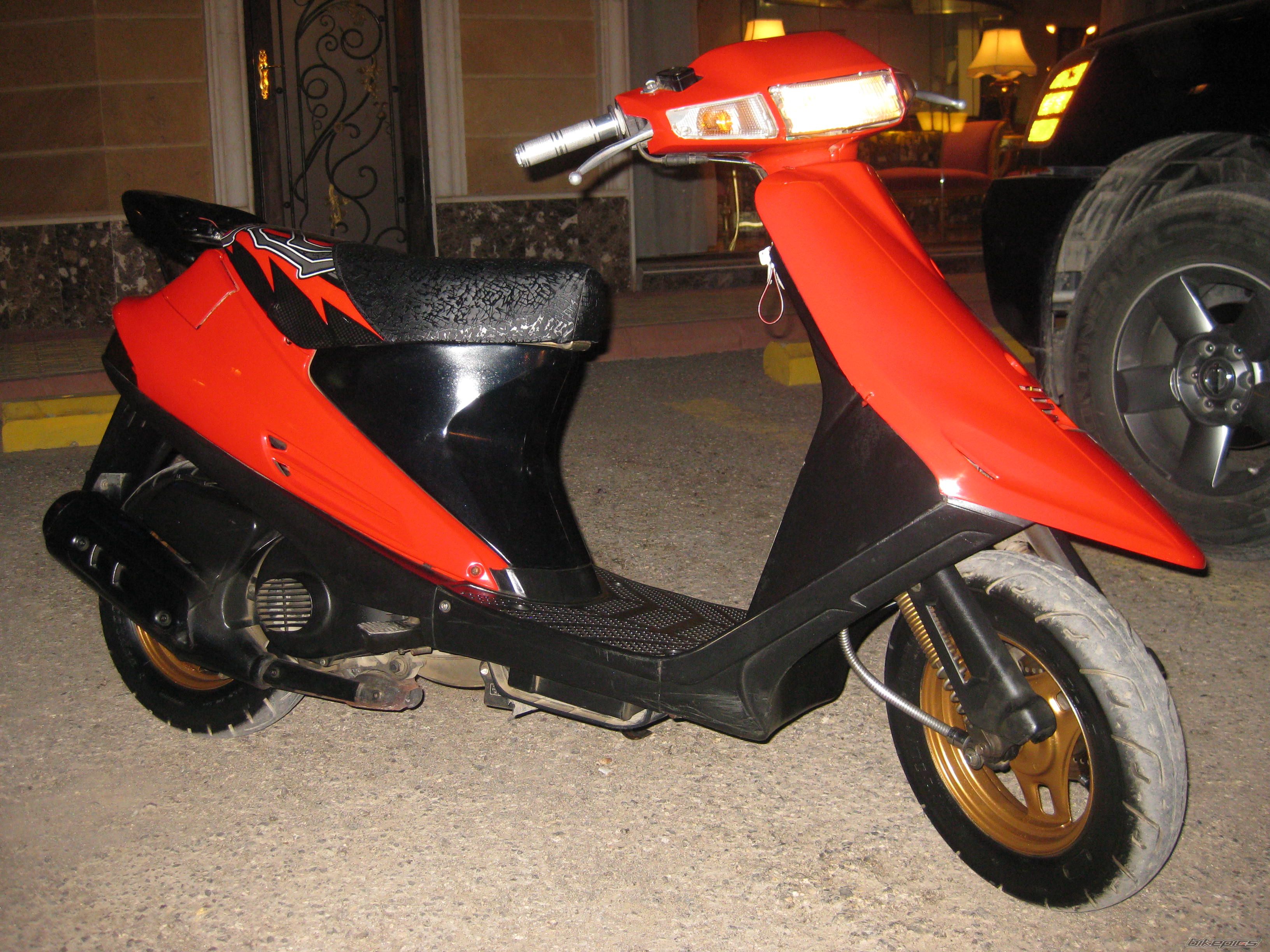 2005 Suzuki Address V100 #9