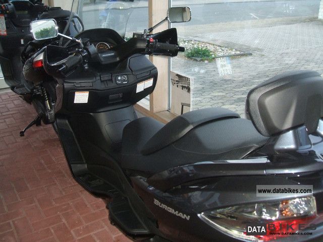 2011 Suzuki Burgman 400 ABS #8