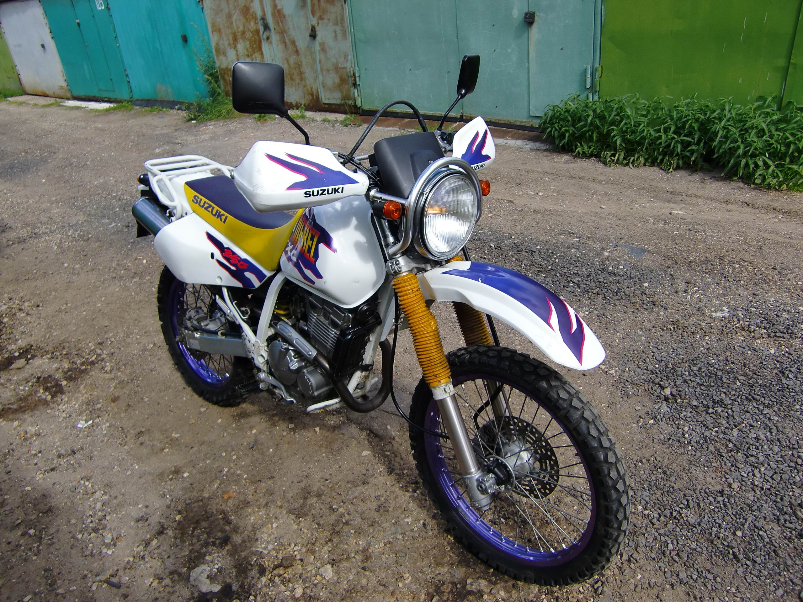 2002 Suzuki Djebel 250 XC #8