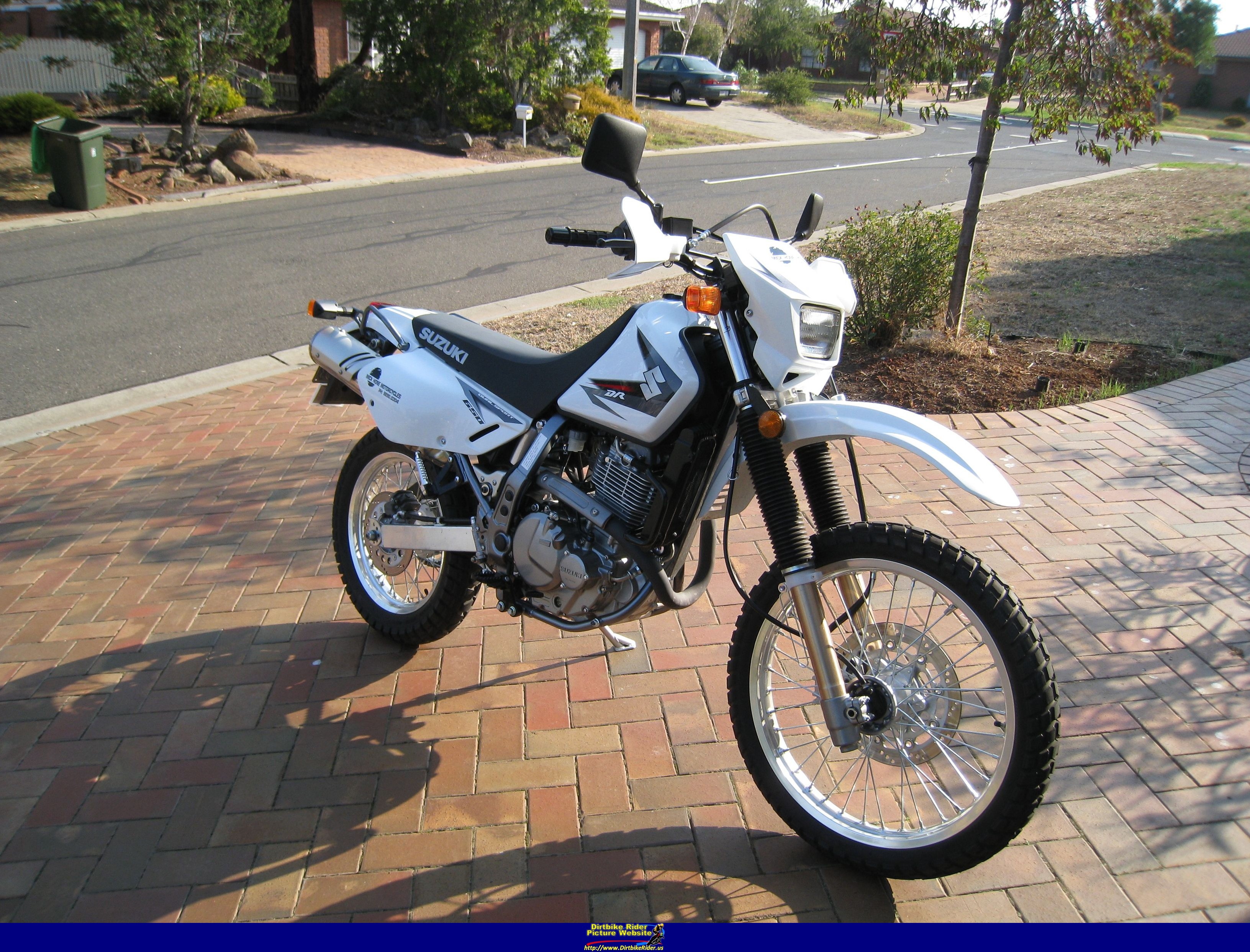 2009 Suzuki DR 650 SE #8