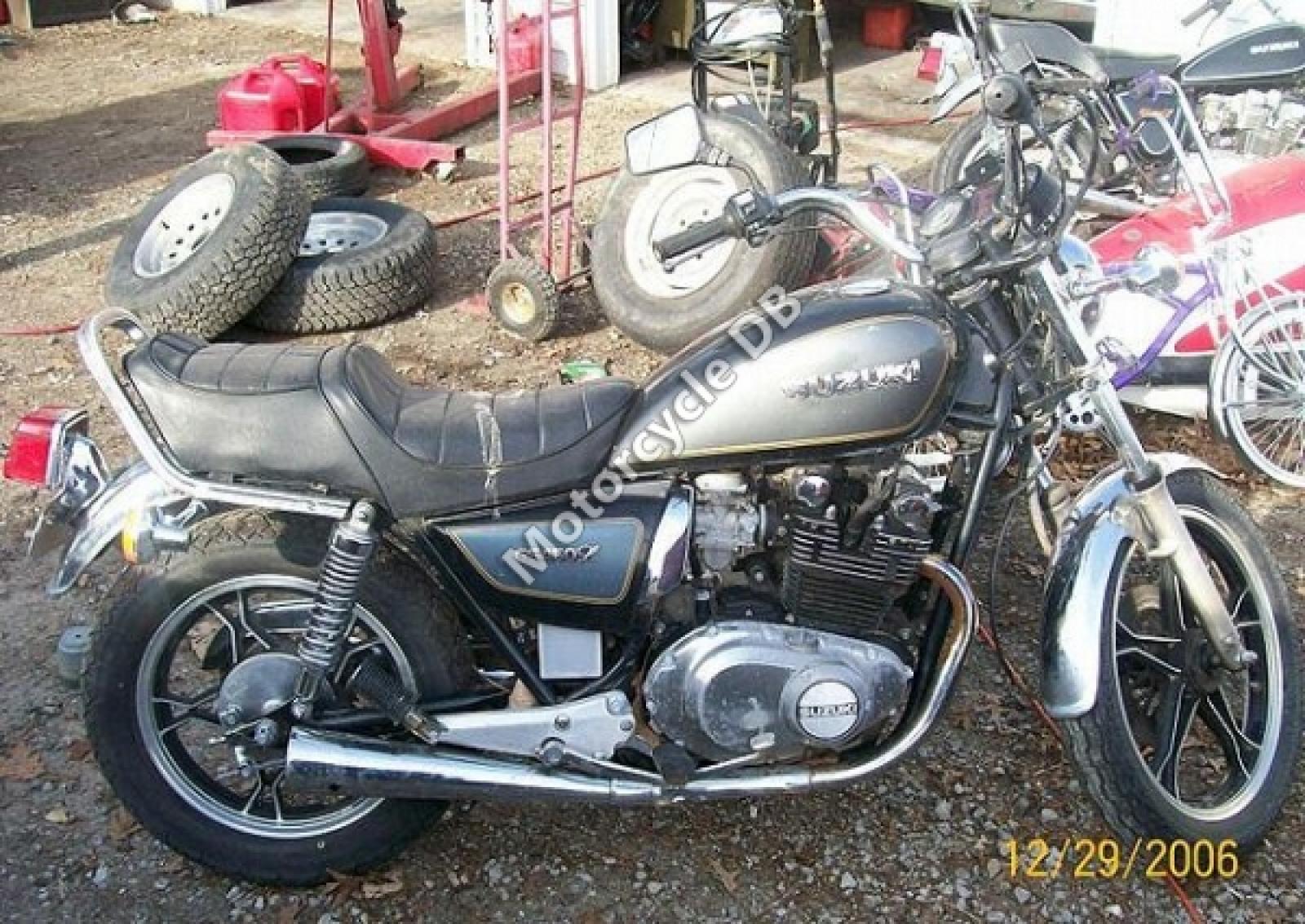 1981 Suzuki GS 450 L (reduced effect) #10