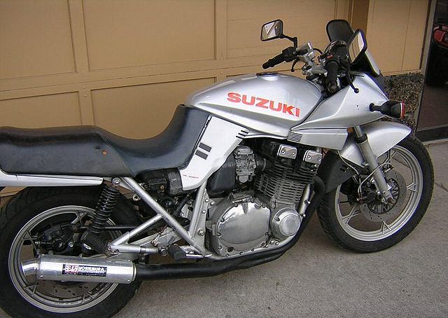 1982 Suzuki GS 550 M Katana #10