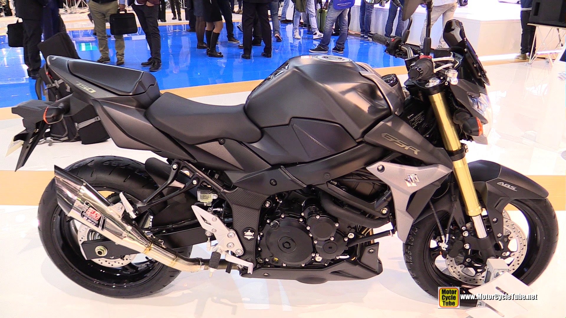 Suzuki GSR 2015