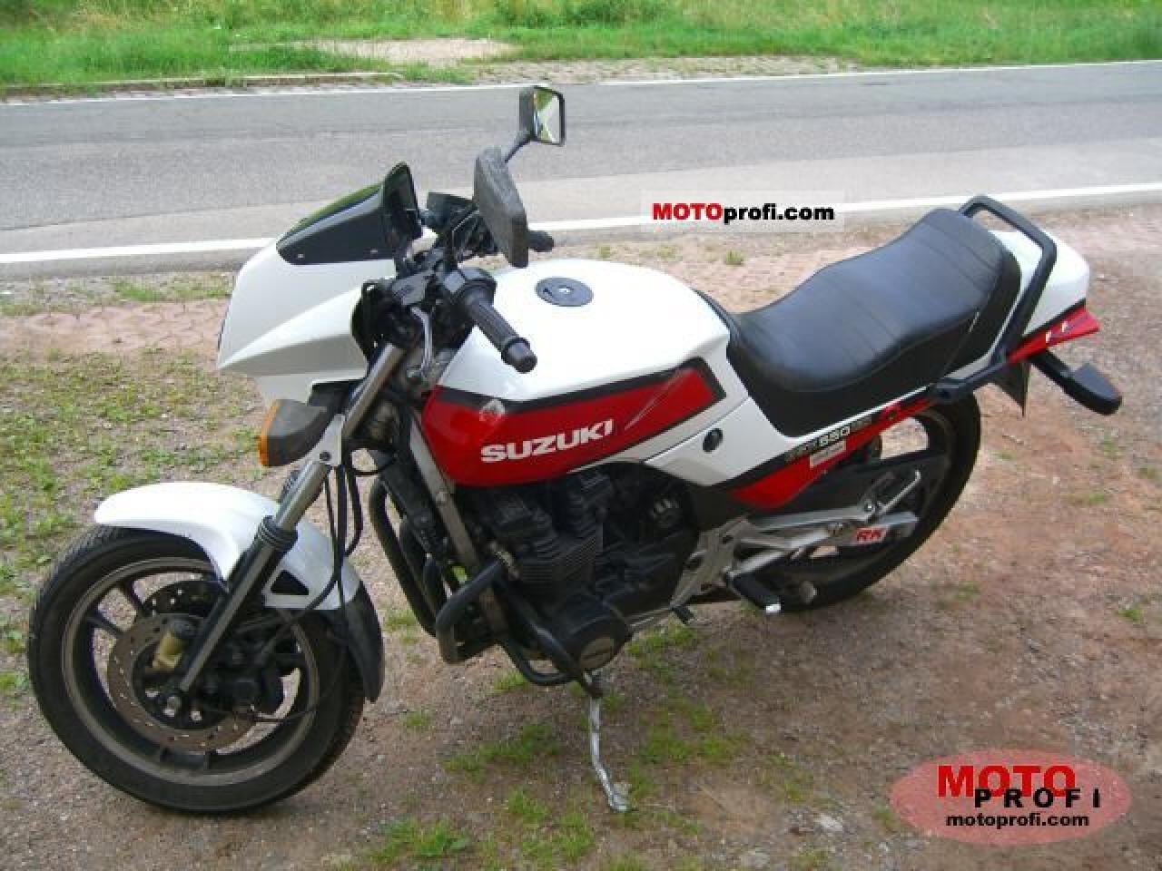 1986 Suzuki GSX 1100 EF (reduced effect) #9