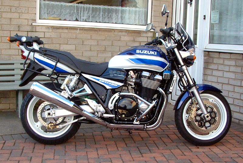 2002 Suzuki GSX 1400 #9