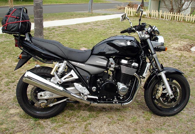 2005 Suzuki GSX 1400 #9