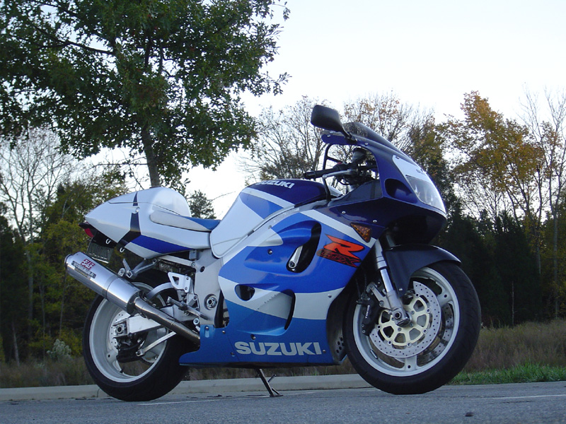 1999 Suzuki GSX 750 #8