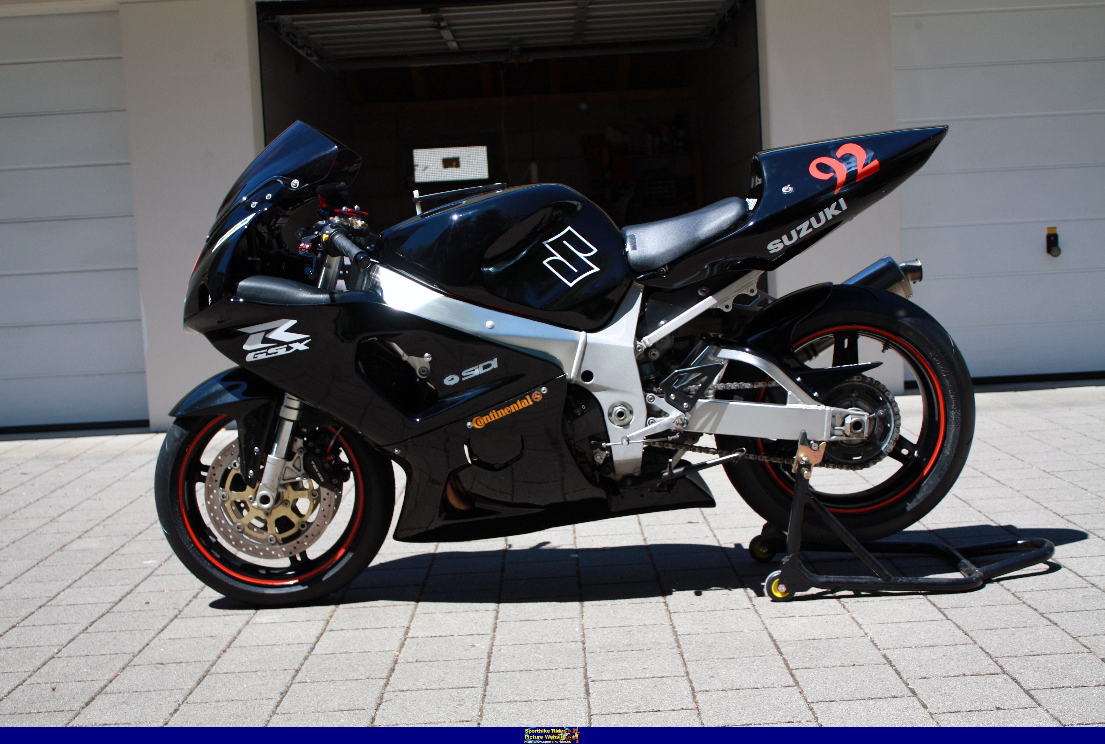 2002 Suzuki GSX-R 750 #8