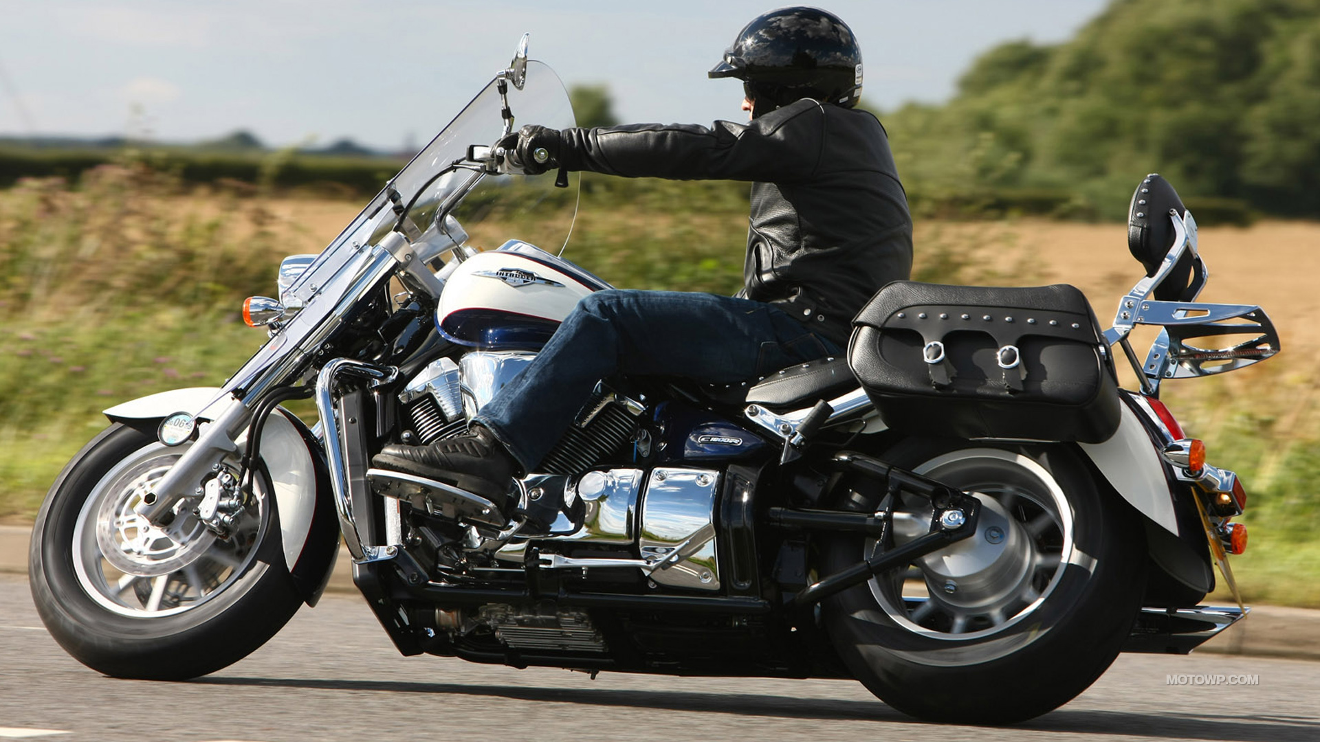 2012 Suzuki Intruder C1800R #9