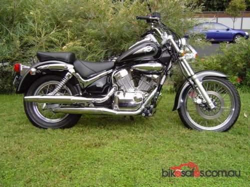 2000 Suzuki LC 250 Intruder #8