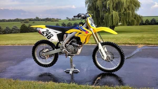 2009 Suzuki RM-Z250 #9