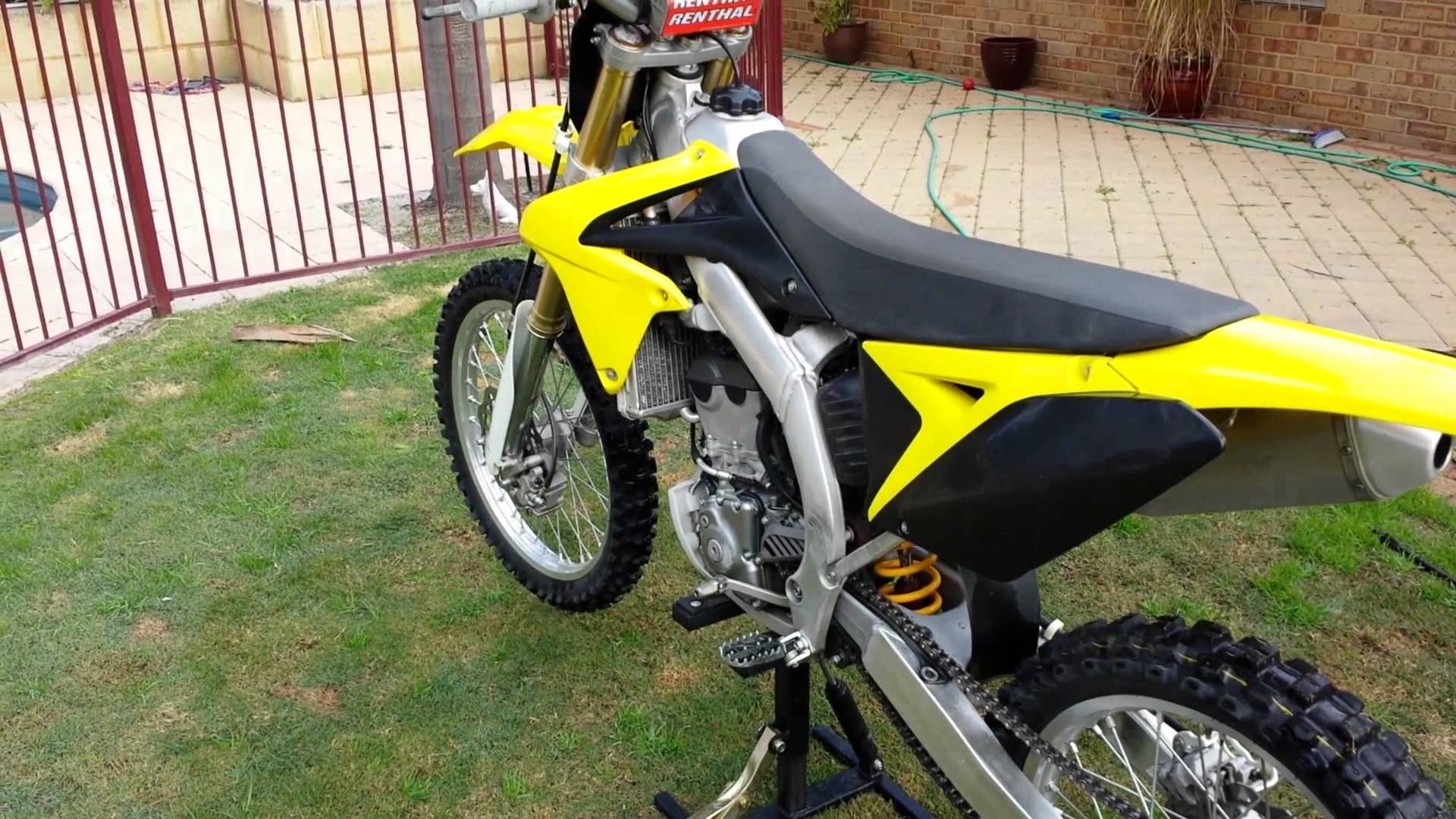 2011 Suzuki RM-Z250 #10