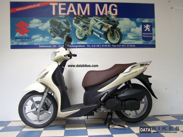 2011 Suzuki Sixteen #9