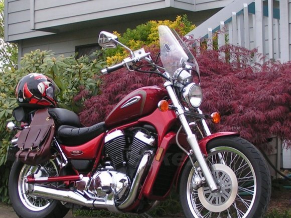 Suzuki Intruder vs 800