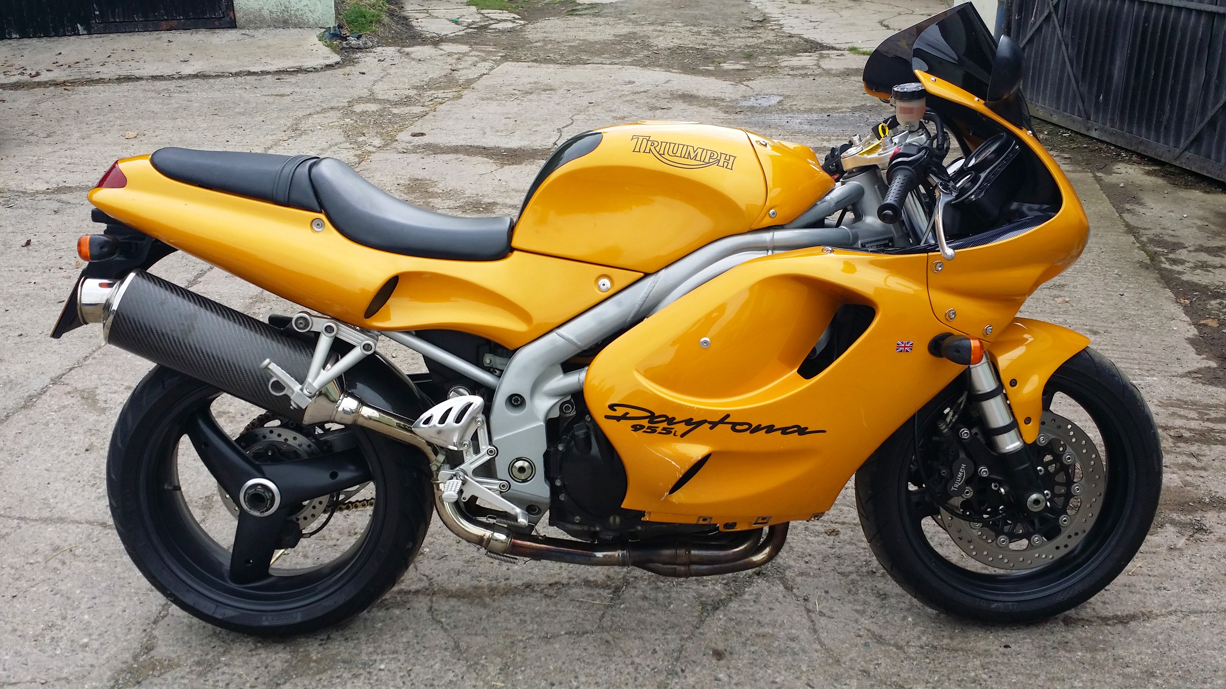 Triumph Daytona 955i