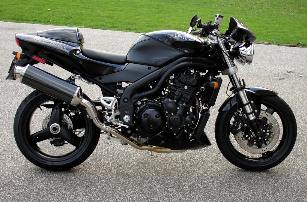 Triumph speed triple. Triumph Speed Triple 2004. Triumph Speed Triple 2007. Speed Triple 1050 2004.