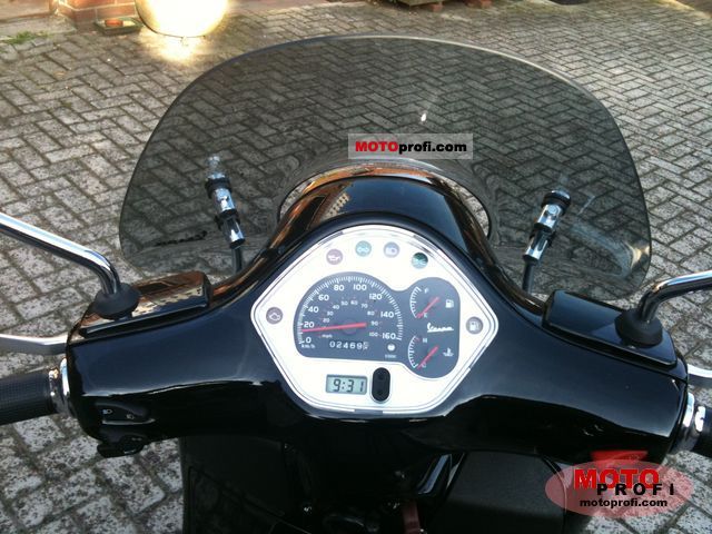 2008 Vespa GTS 125 #9