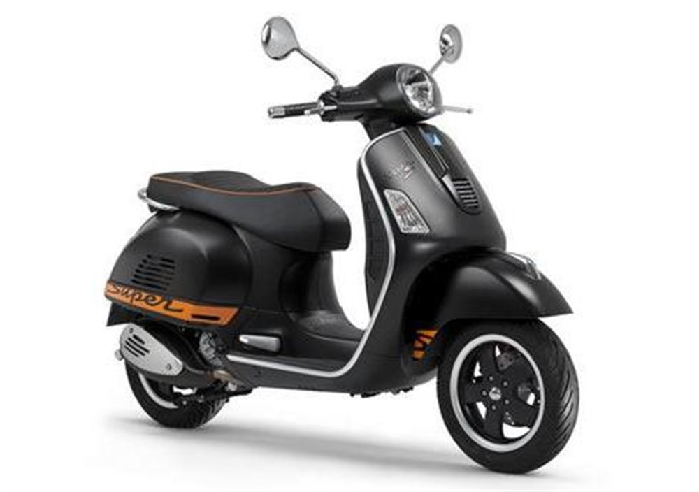 2010 Vespa GTS SuperSport #7