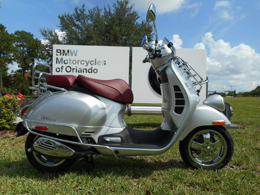 2011 Vespa GTV 300 #9